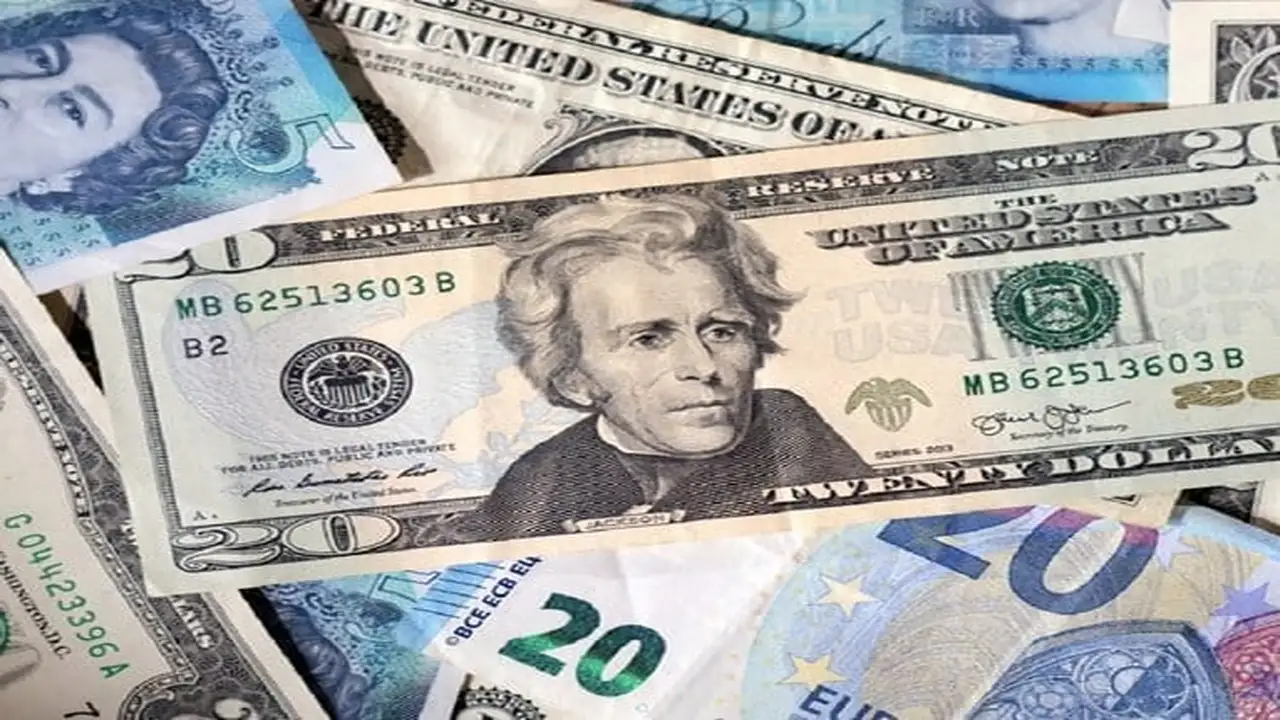 قفزة جديدة.. الدولار الأمريكي يسجل ارتفاعاً أمام العملات الأجنبية قبيل خطاب ترامب بالبيت الأبيض